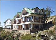 Cedar Heights Resort, Chail