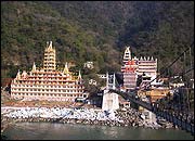 Lakshman Jhoola, Rishikesh